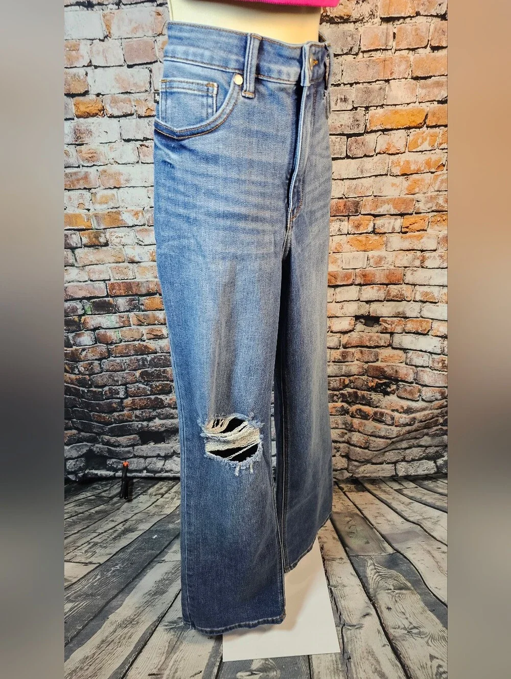 Judy Blue 90's Straight Fit Jeans Size 7/28 High Rise Distressed Knee Denim